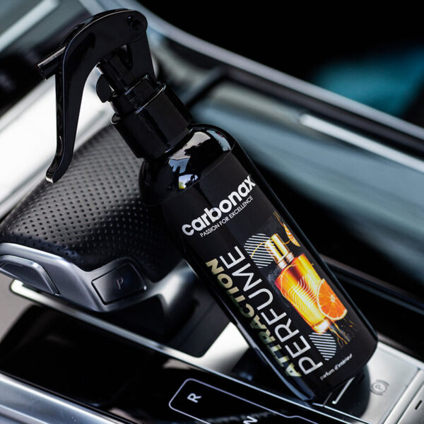 Αρωματικό σπρέι αυτοκινήτου Attraction Carbonax 150ml