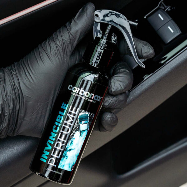 Αρωματικό σπρέι αυτοκινήτου Invincible Carbonax 150ml